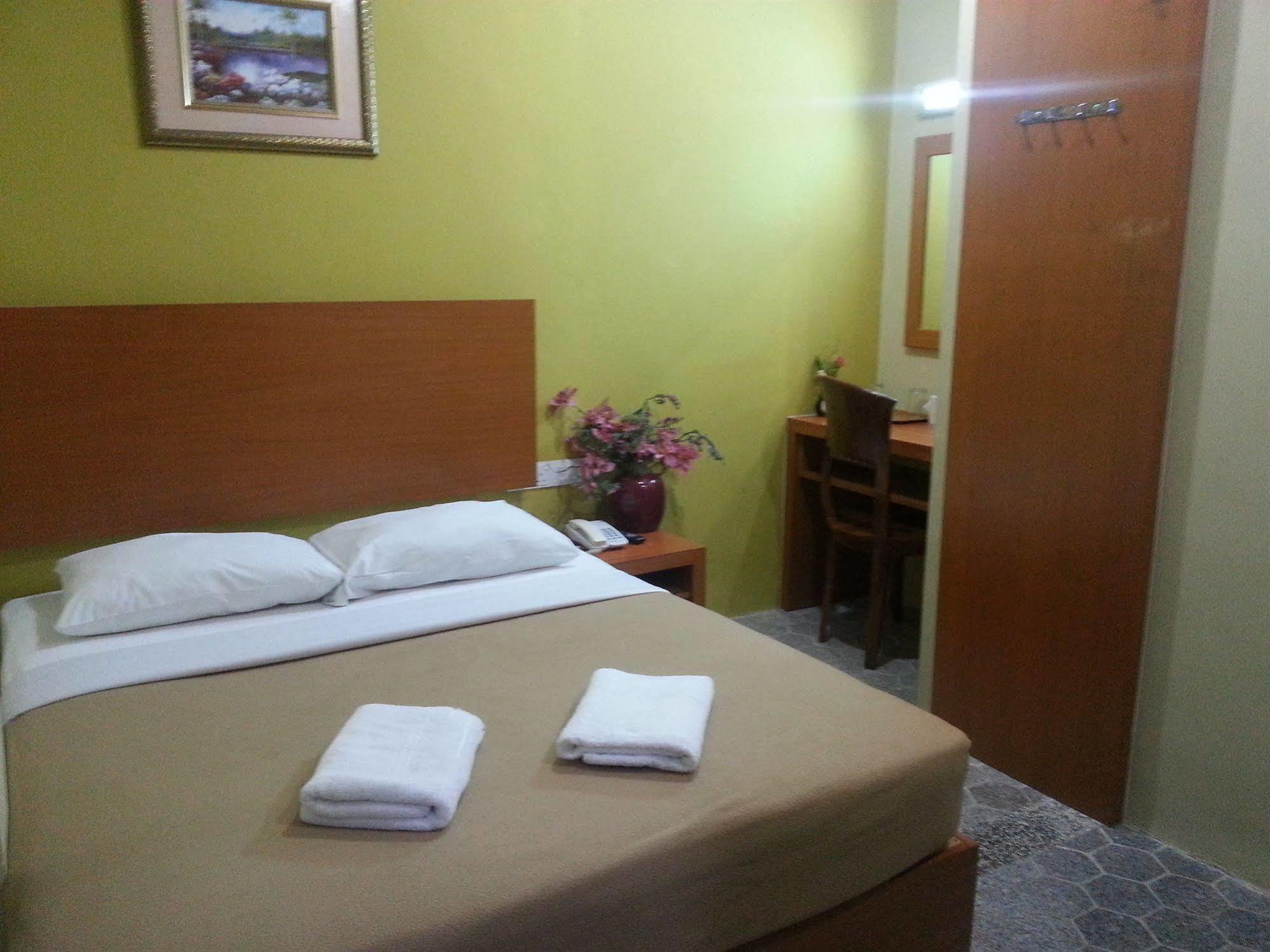 Oyo 390 Mayview Glory Hotel Kuala Lumpur Exterior photo